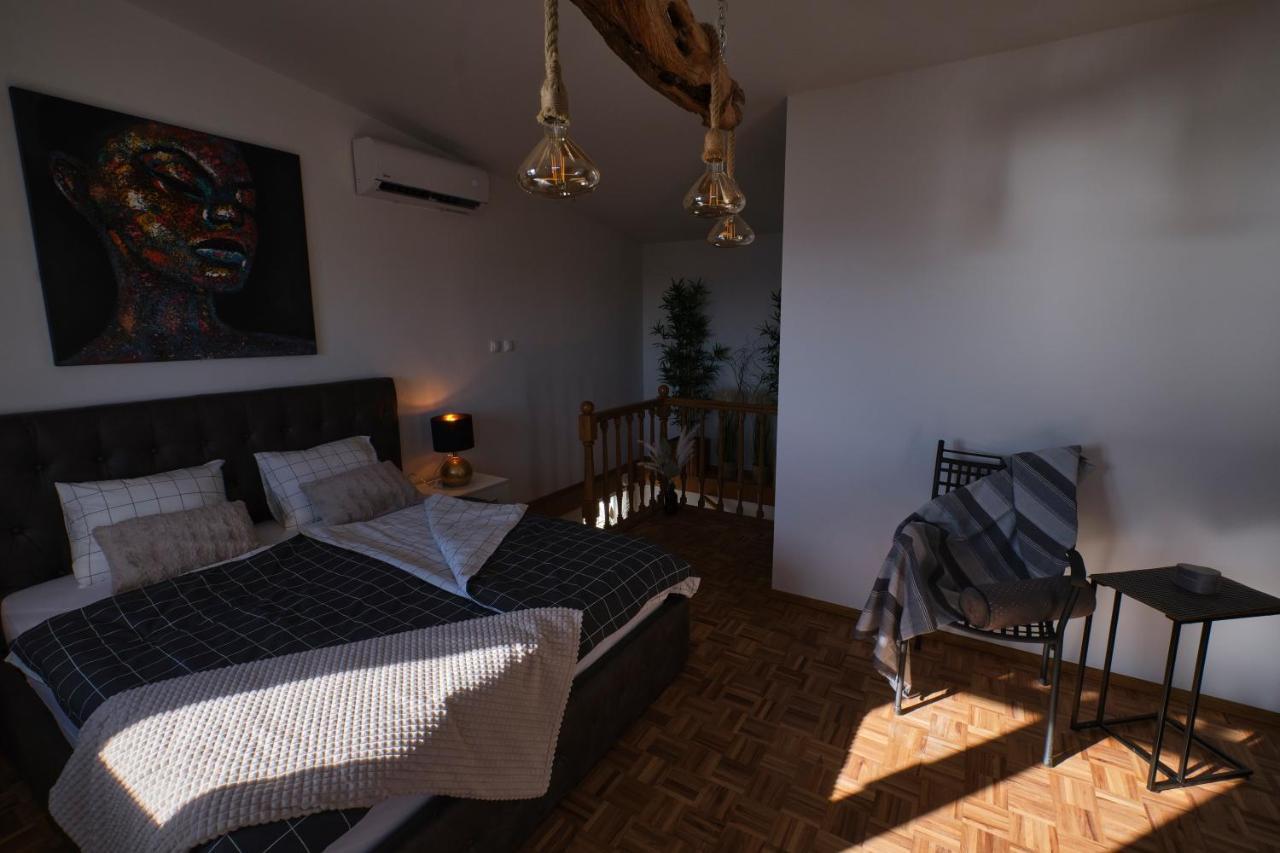 Vila Kuca Za Odmor Baya Stara Baška Exteriér fotografie