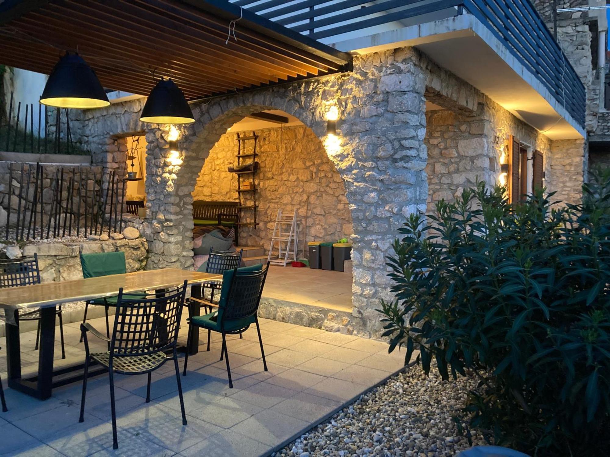 Vila Kuca Za Odmor Baya Stara Baška Exteriér fotografie