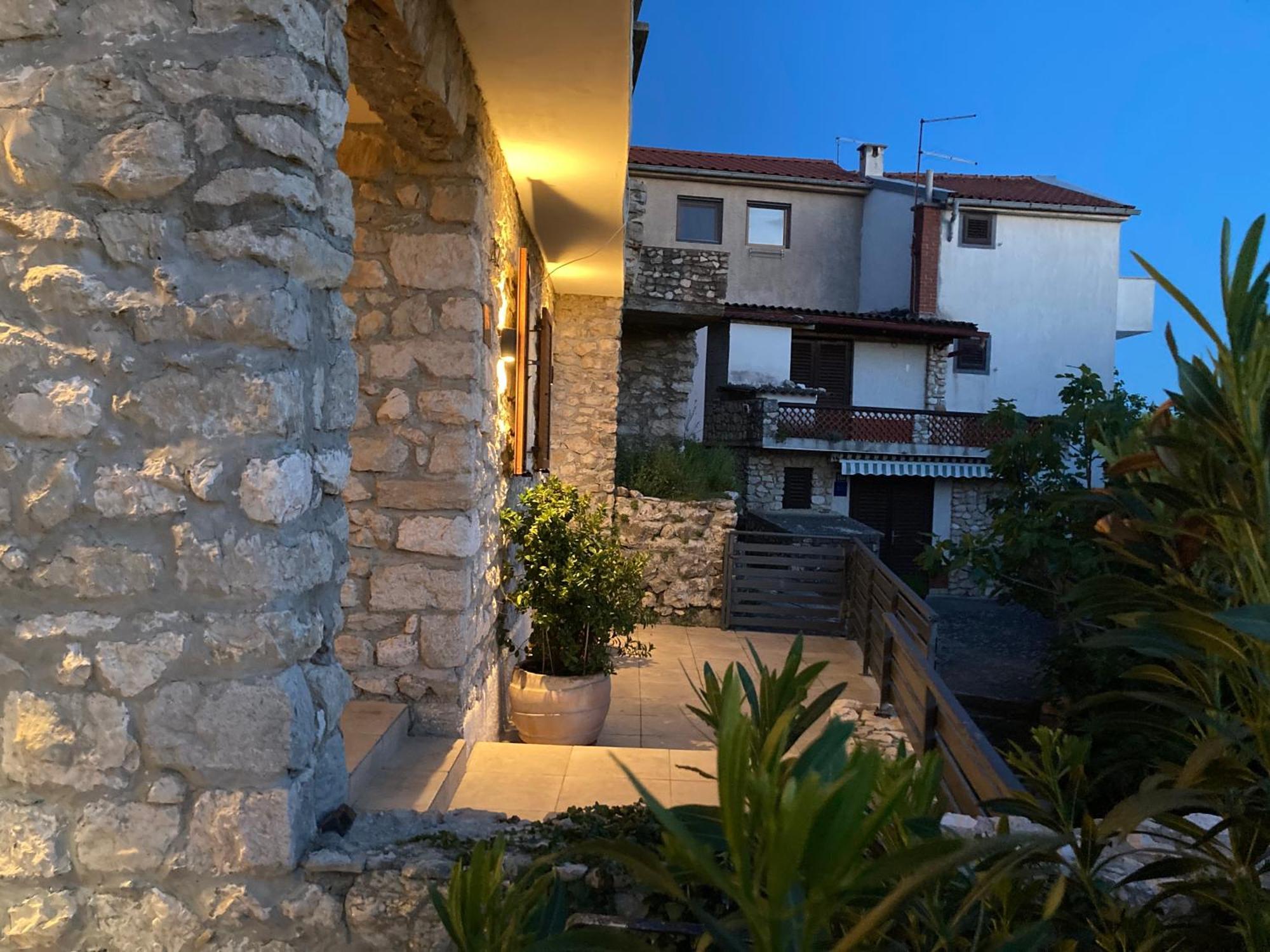 Vila Kuca Za Odmor Baya Stara Baška Exteriér fotografie